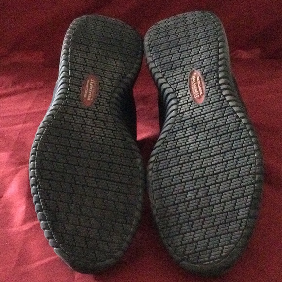 Sketchers Relaxed Fit Slip Resistant Work Shoes - Picture 4 of 8